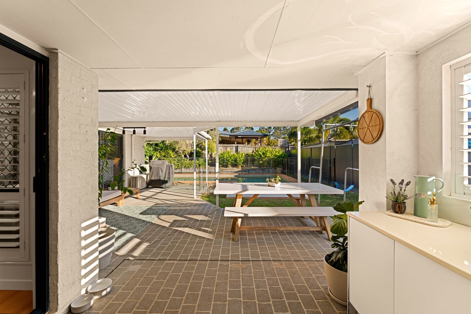FAMILY HOME WITH ALL THE EXTRAS