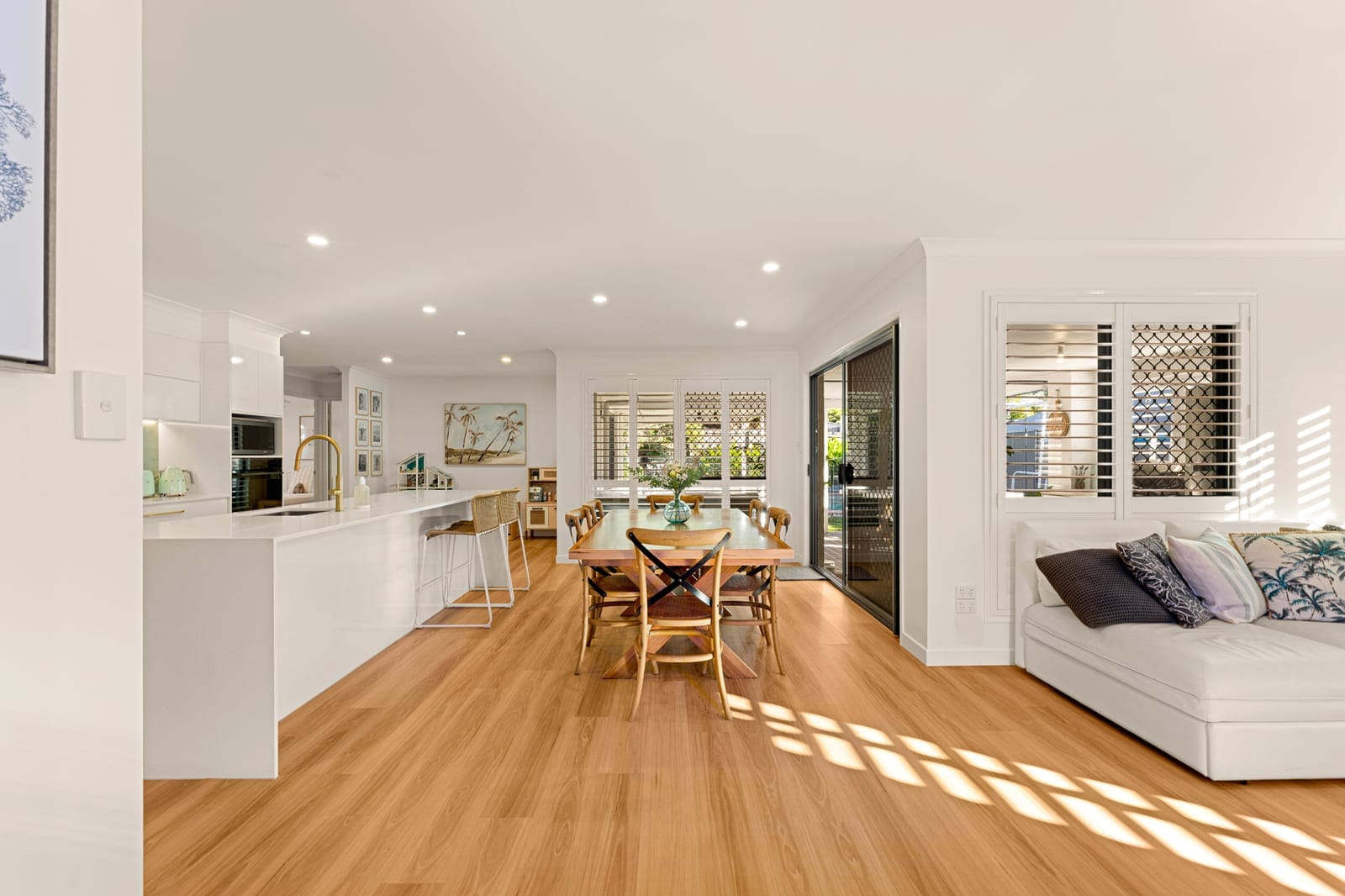 FAMILY HOME WITH ALL THE EXTRAS