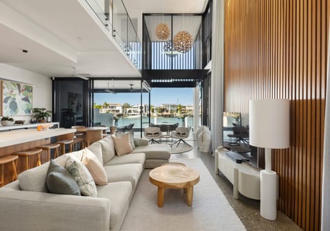 Luxury Deepwater Living: Award-Winning Design