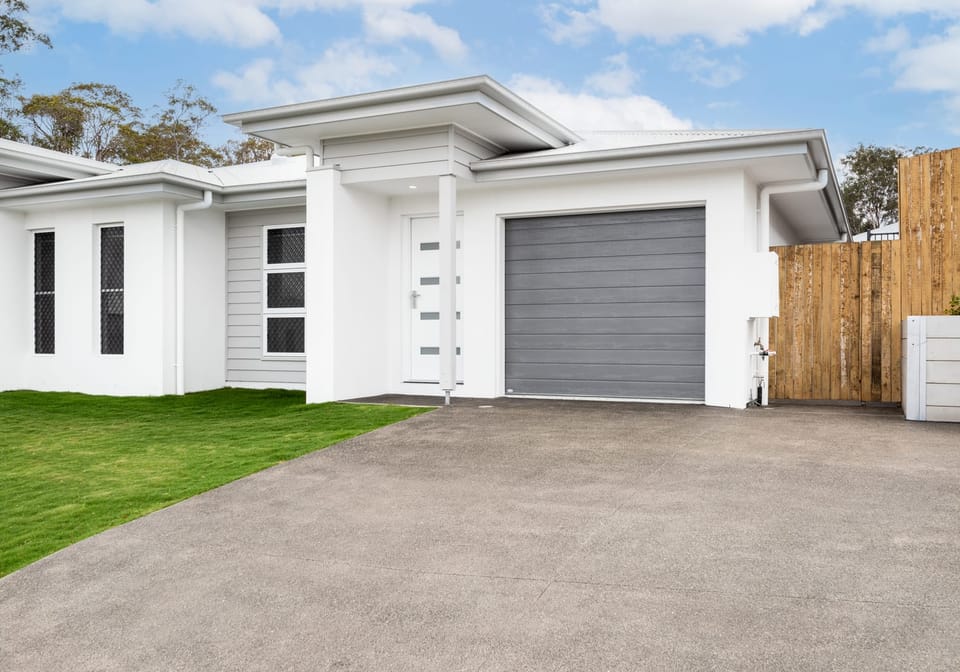 SOLD BY JAMIE VIBERT & NAJ ELSAYED