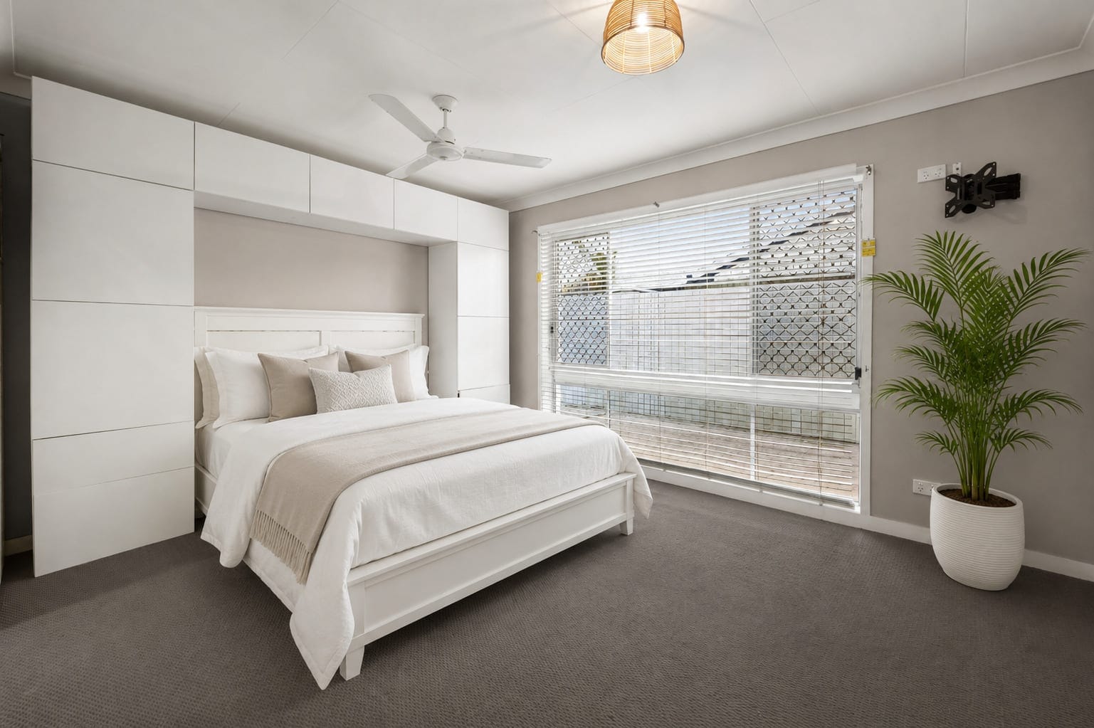 ​The Complete Lifestyle Home: Golden Location + Room for ALL the Toys!