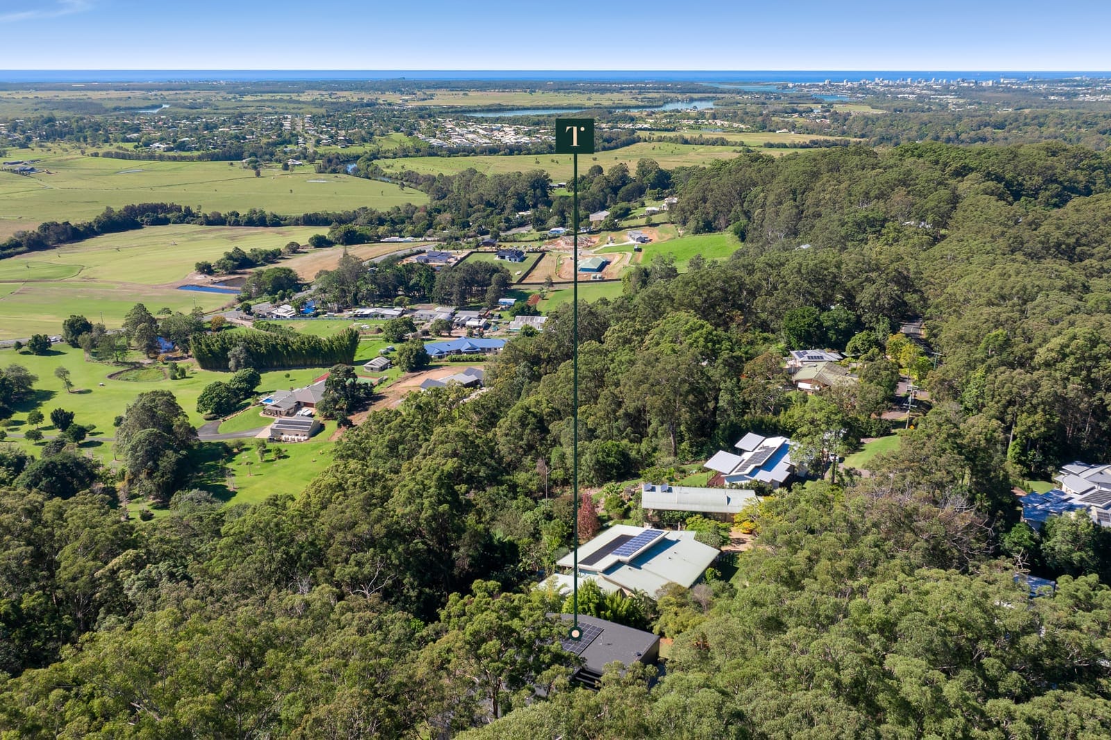 Effortless Elegance, Easy-Care Acreage, Ocean Views!