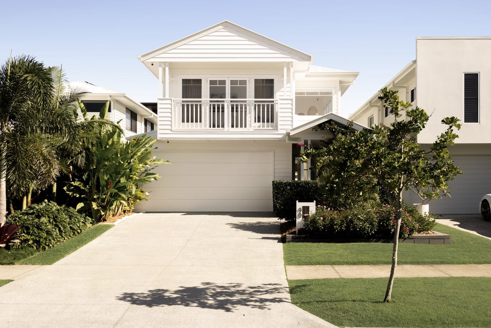 ​Elegant Entertainer: Waterfront with Pontoon & Ocean Access