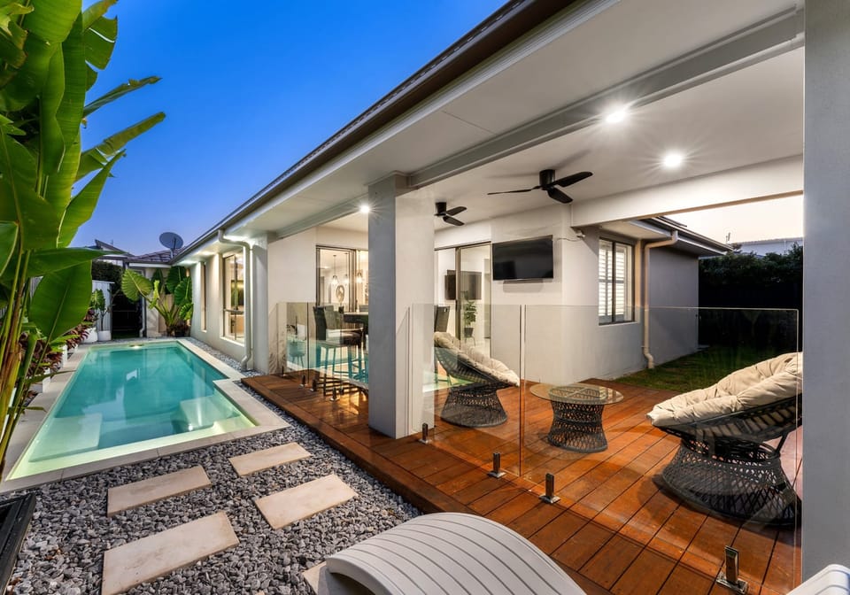 SOLD BY JAMIE VIBERT & NAJ ELSAYED