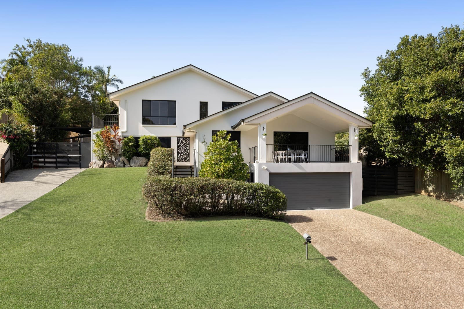 SOLD BY JAMIE VIBERT & NAJ ELSAYED