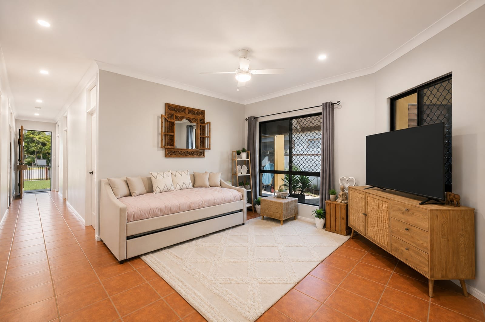 SOLD by Team Cassie Kennedy!