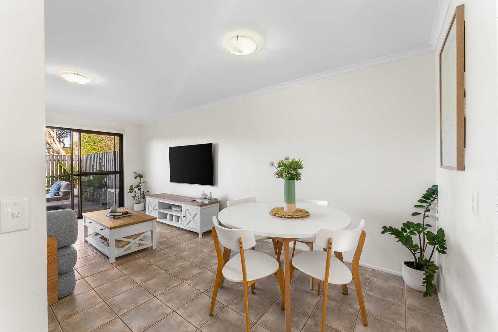 SOLD BY JAMIE VIBERT & NAJ ELSAYED