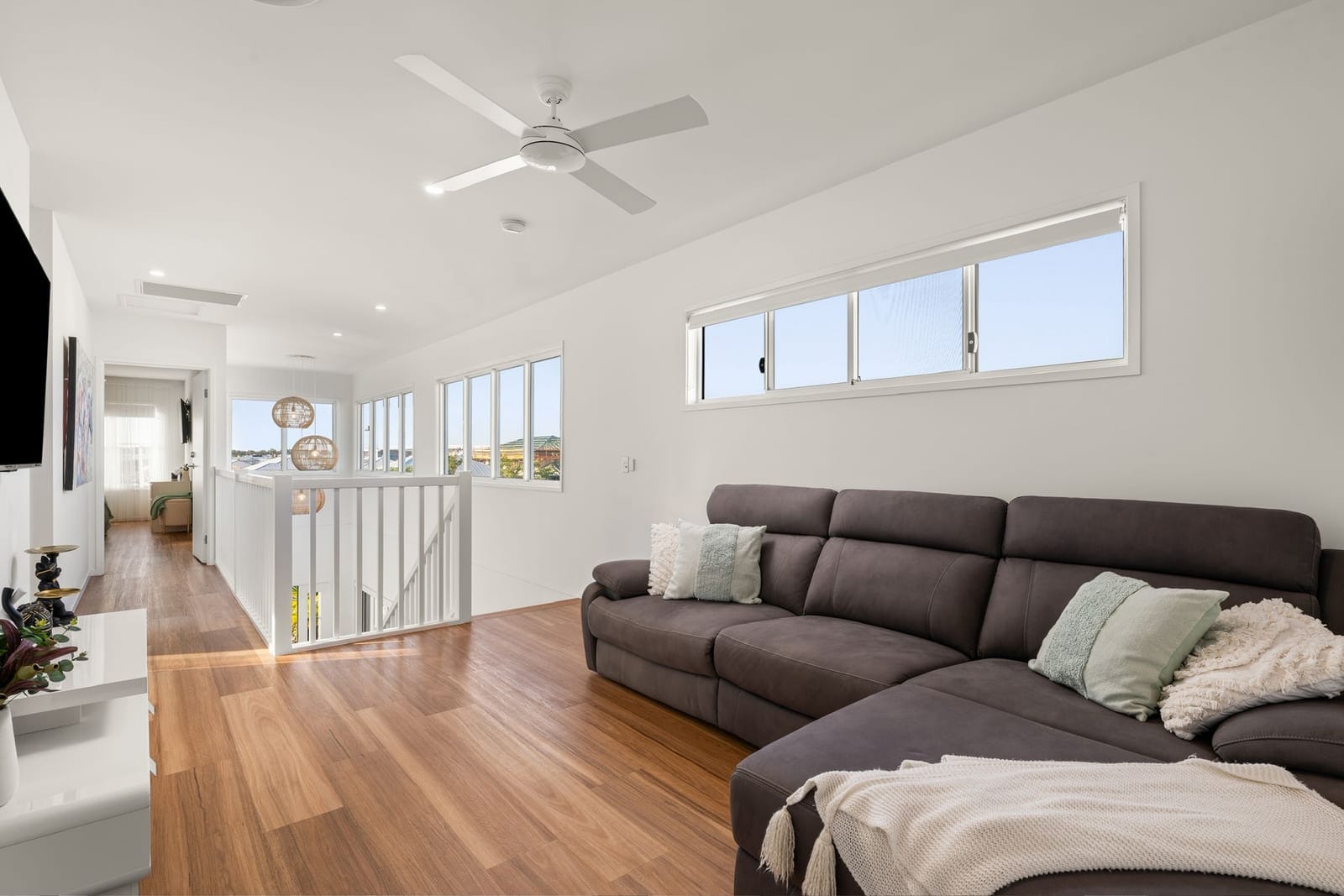 GUIDE $1.25M-$1.35M OFFERS CLOSE 5PM MONDAY 5TH OCTOBER