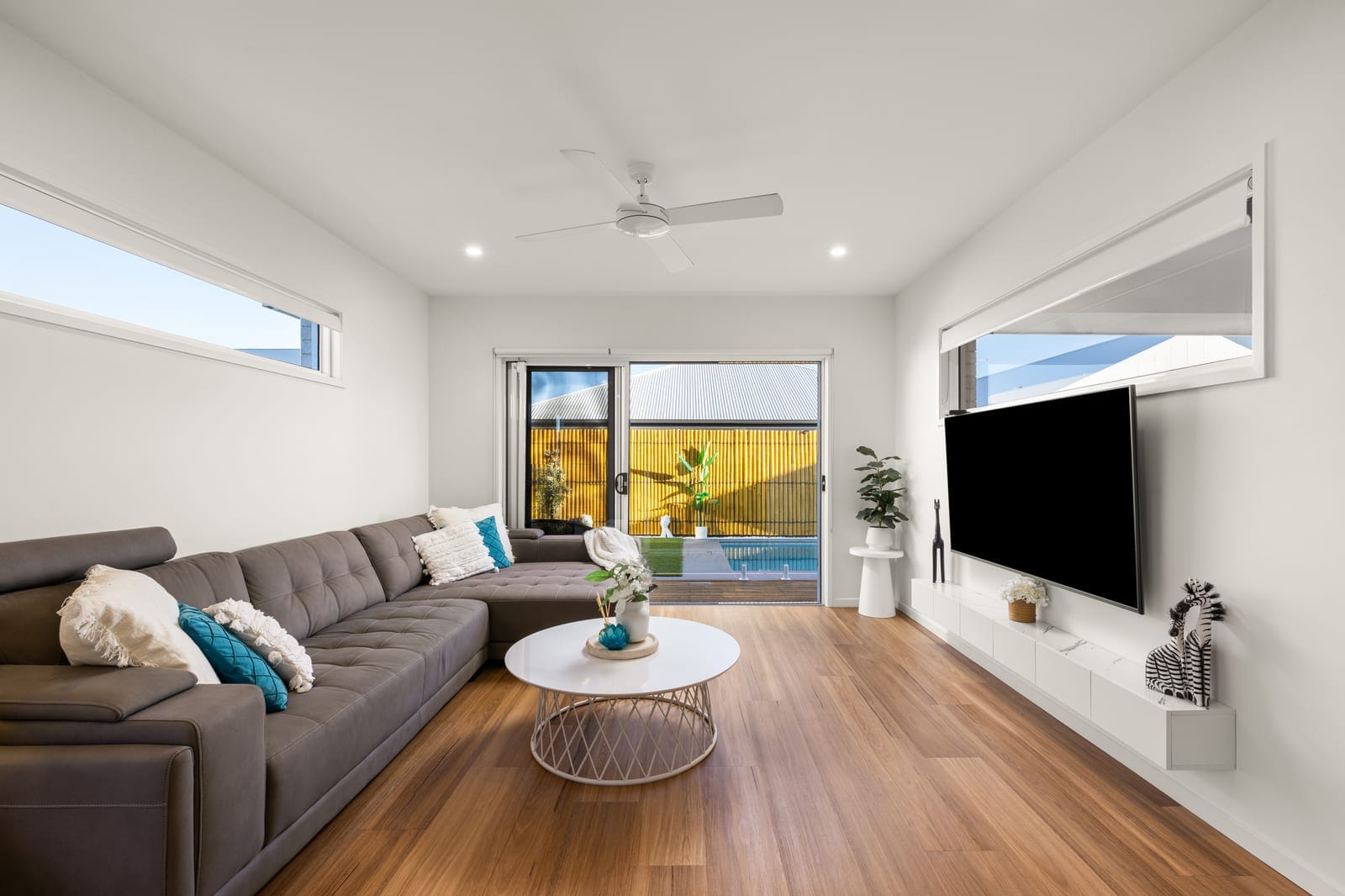 GUIDE $1.25M-$1.35M OFFERS CLOSE 5PM MONDAY 5TH OCTOBER