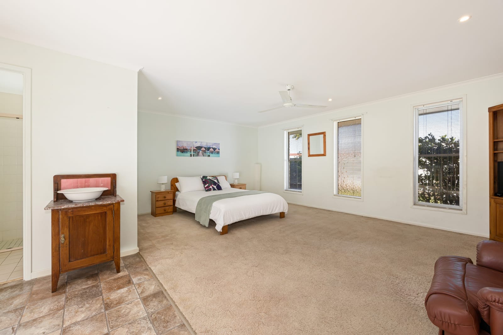 Family-Friendly Waterfront Living: Ocean Access, ¼ Acre!