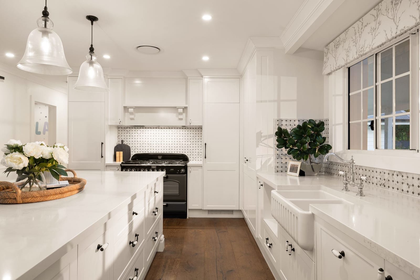 Acreage Without the Compromise - Nothing Overlooked