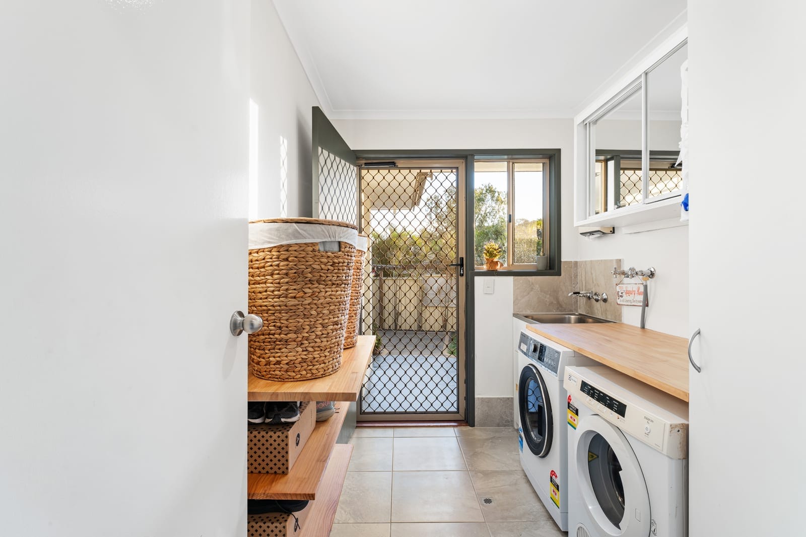 SOLD BY JAMIE VIBERT & NAJ ELSAYED
