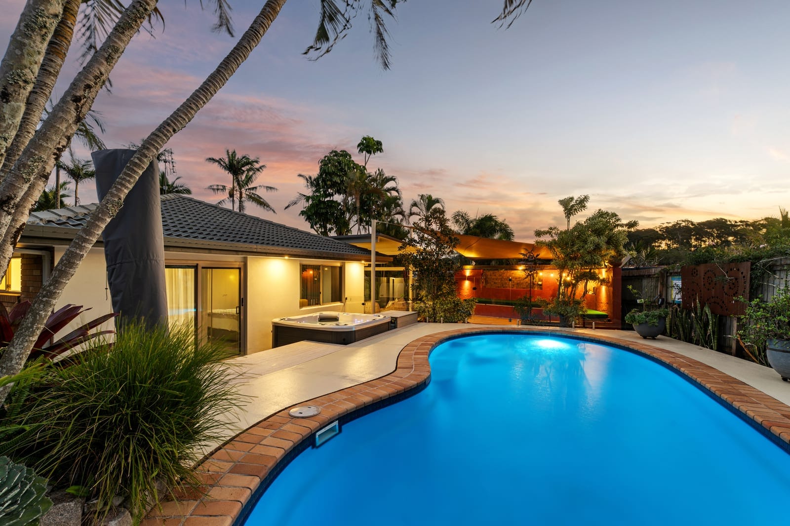 SOLD BY JAMIE VIBERT & NAJ ELSAYED