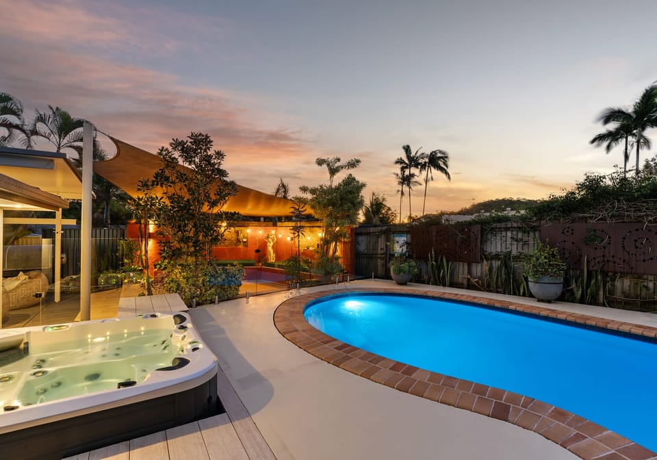 SOLD BY JAMIE VIBERT & NAJ ELSAYED