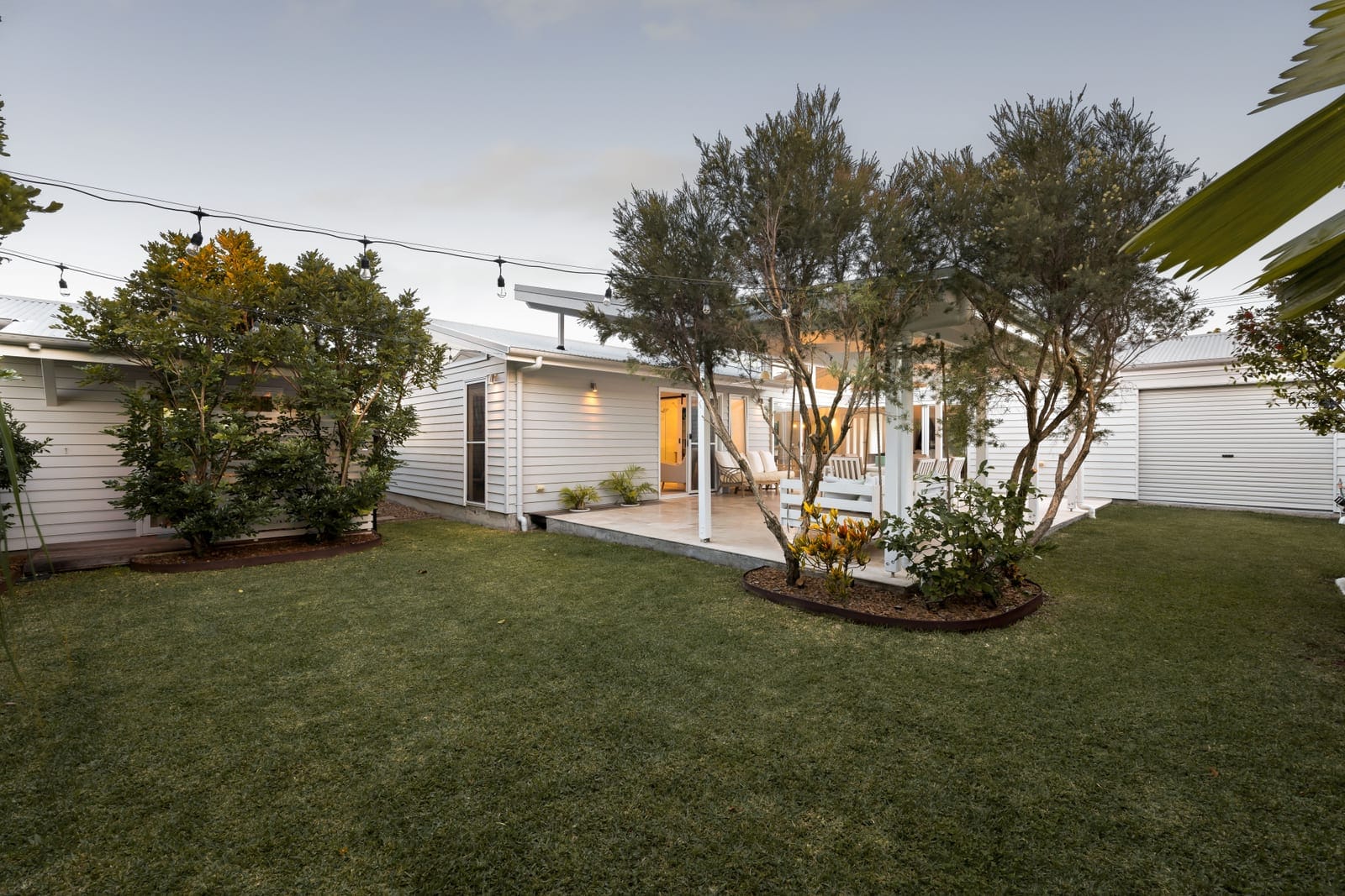 Beachside Charmer: Dual Living Four Bedroom Home with Office!