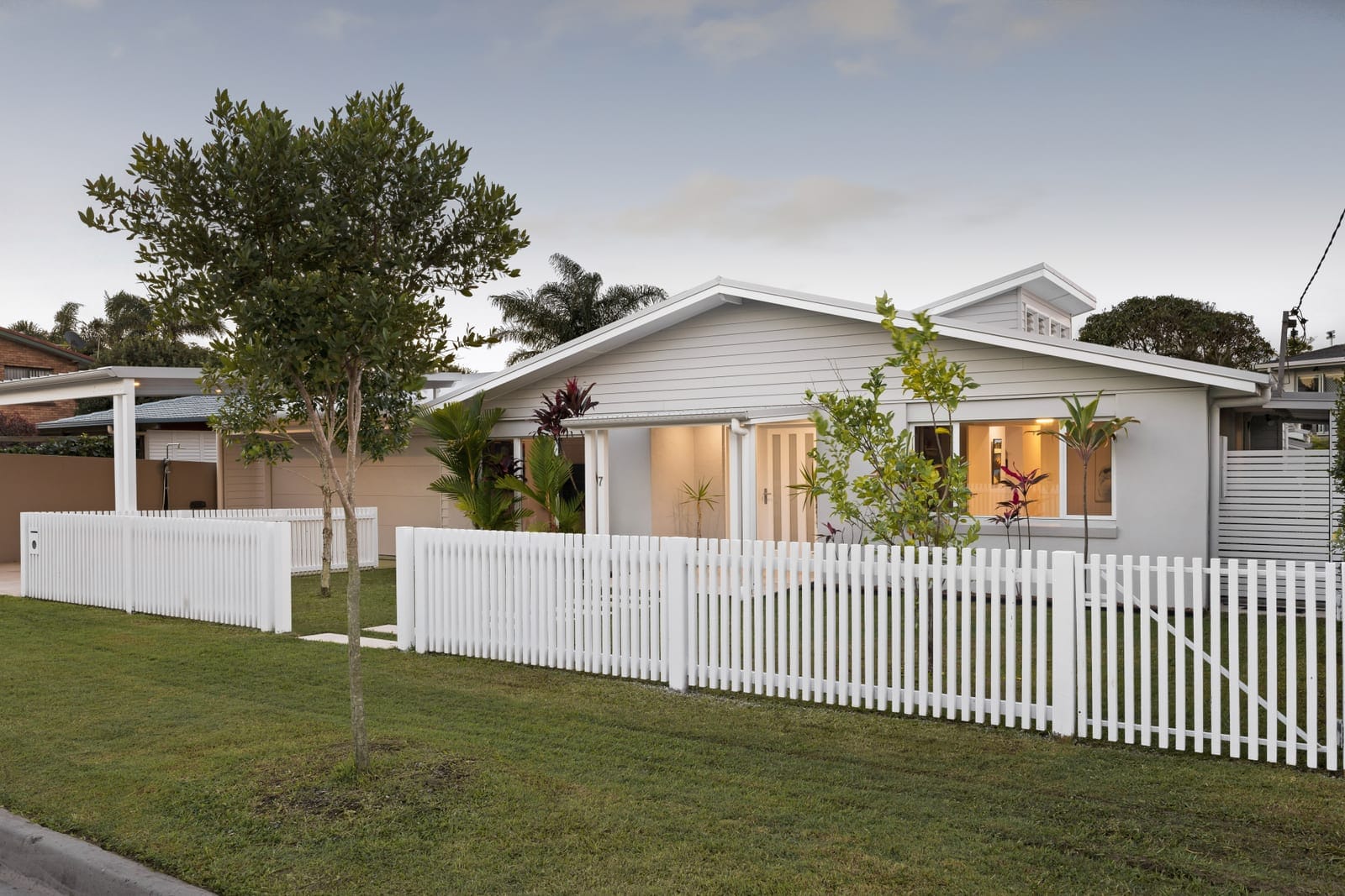 Beachside Charmer: Dual Living Four Bedroom Home with Office!