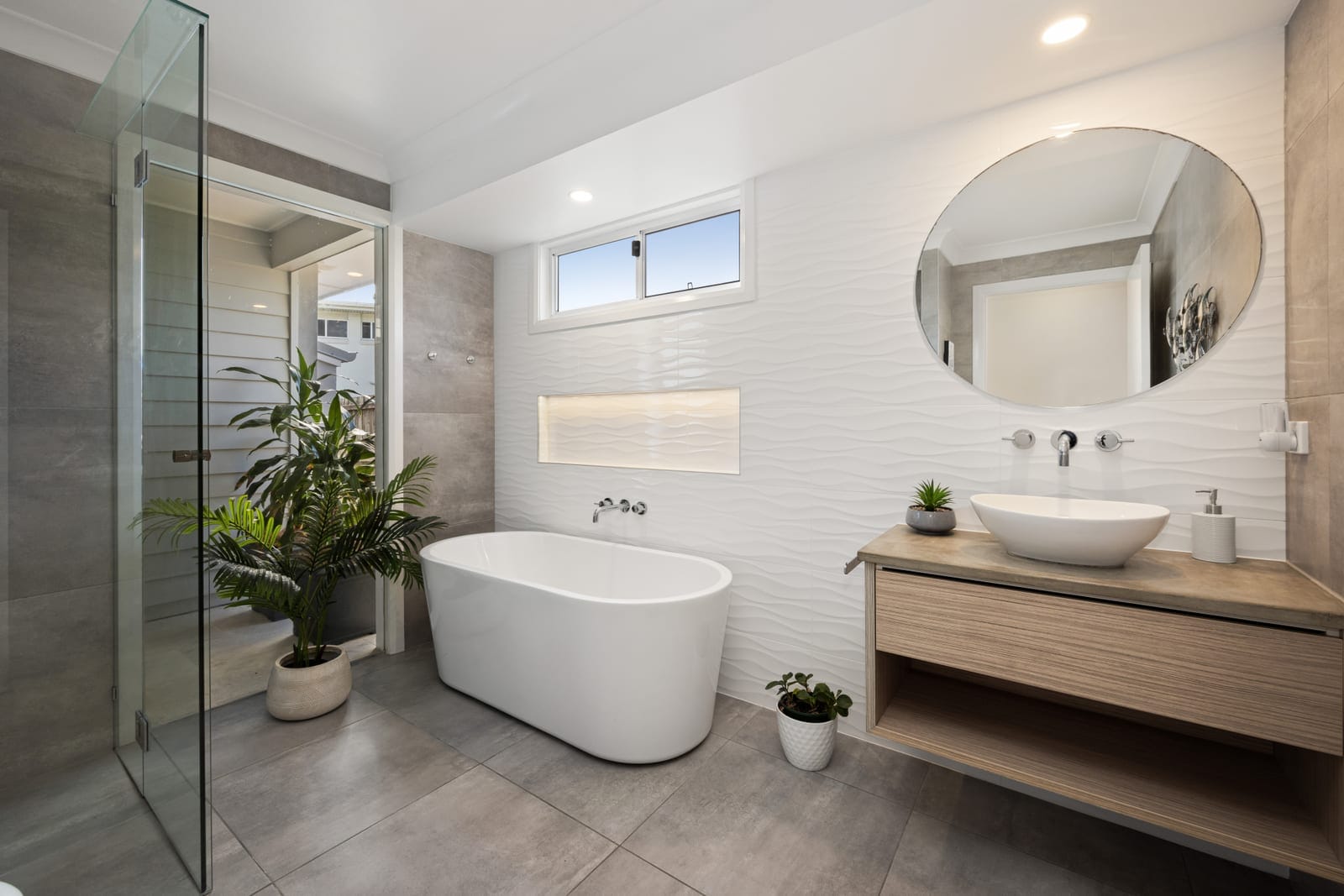 Beachside Charmer: Dual Living Four Bedroom Home with Office!