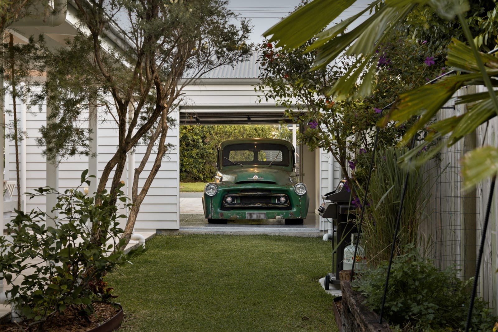 Beachside Charmer: Dual Living Four Bedroom Home with Office!