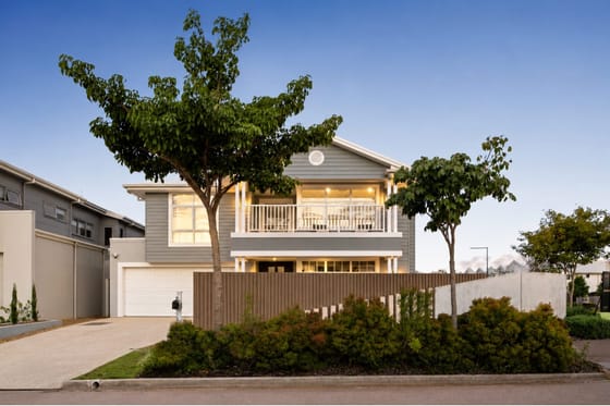 Exceptional Family Living in The Avenues