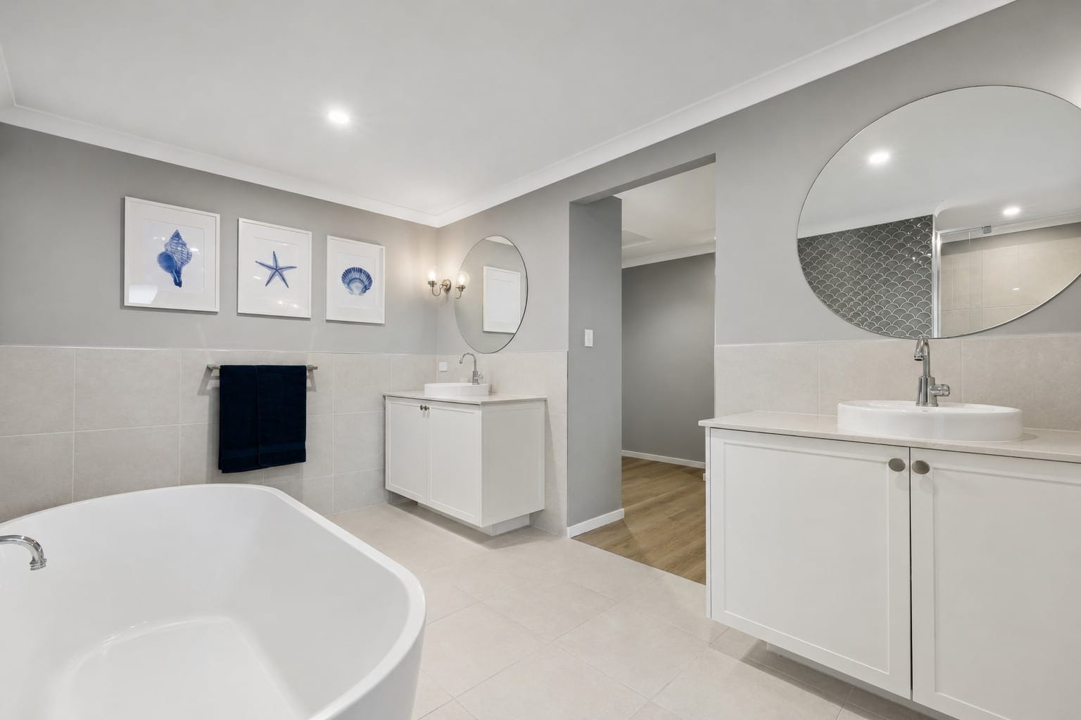 Exceptional Family Living in The Avenues
