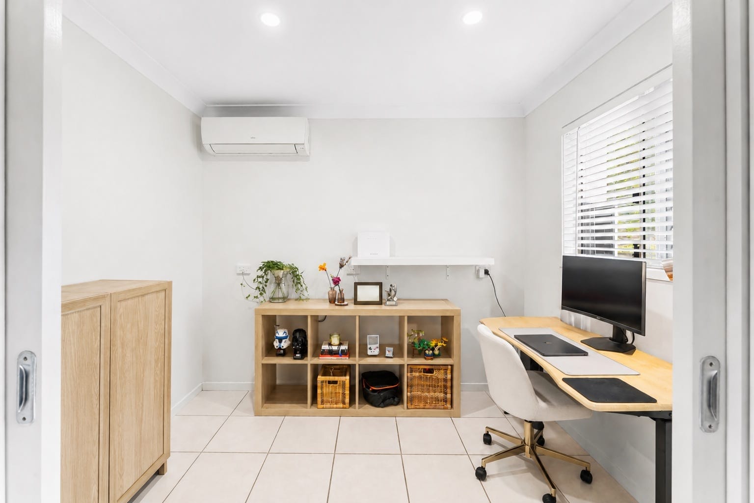 SOLD BY JAMIE VIBERT & NAJ ELSAYED