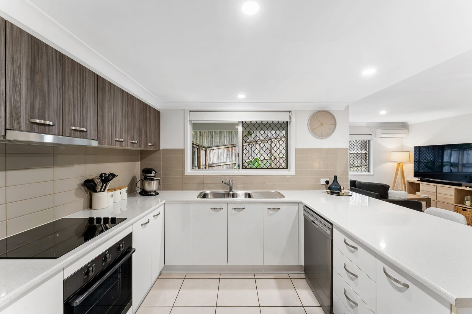 SOLD BY JAMIE VIBERT & NAJ ELSAYED