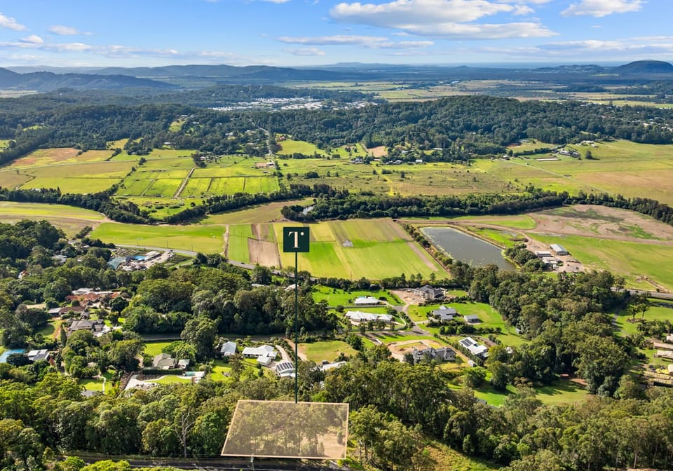 Elevated Rural Living with Coastline Views and Everyday Convenience