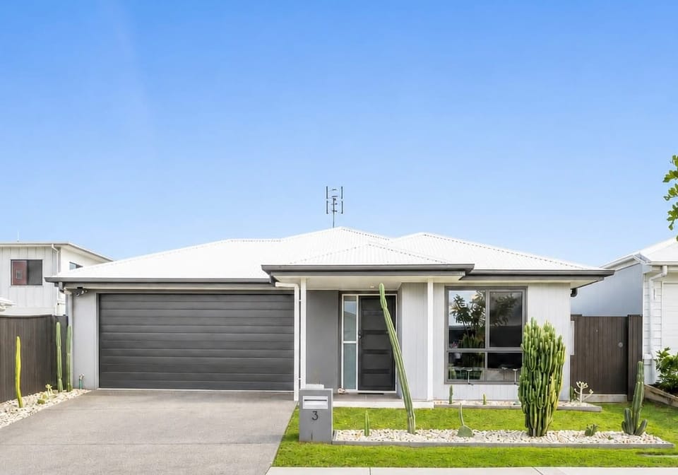 SOLD by Team Cassie Kennedy!