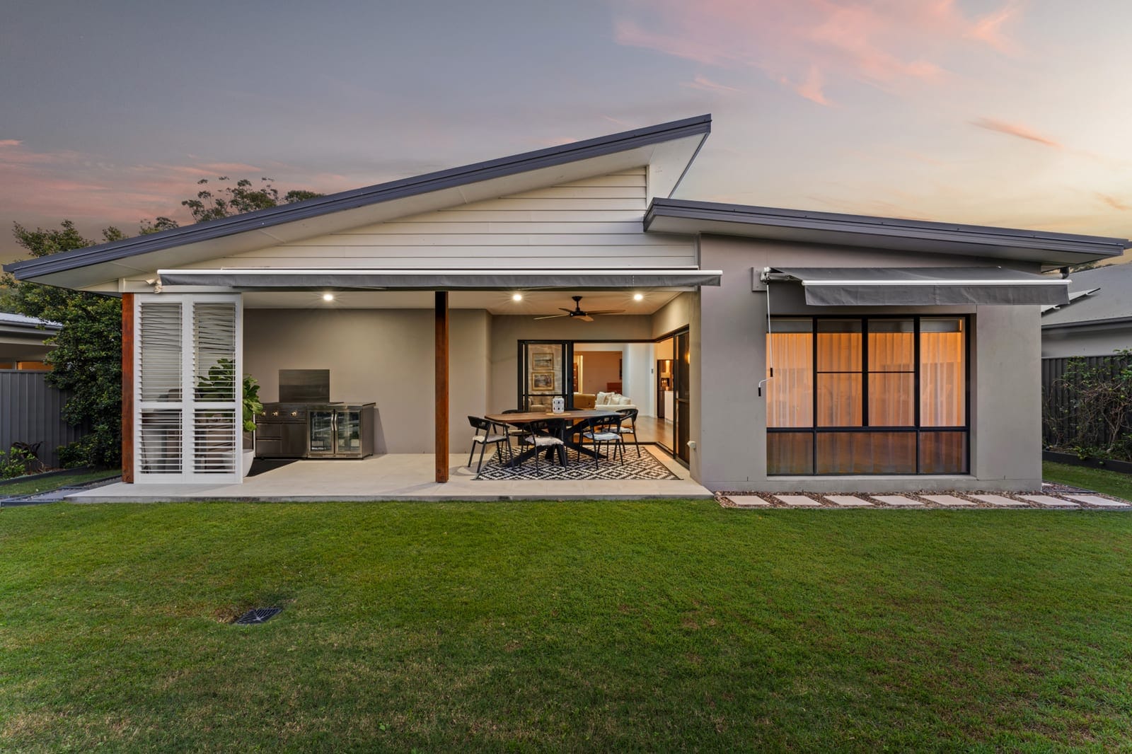 Contemporary Luxury Meets Peaceful Bushland Living