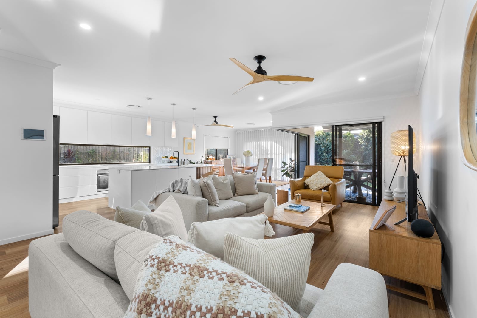 Contemporary Luxury Meets Peaceful Bushland Living
