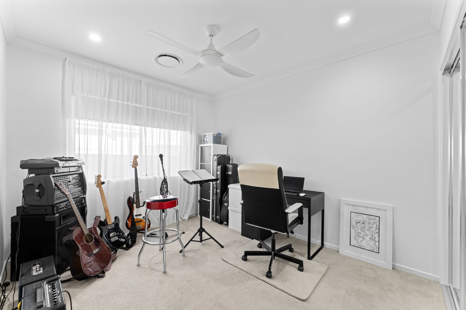 Contemporary Luxury Meets Peaceful Bushland Living