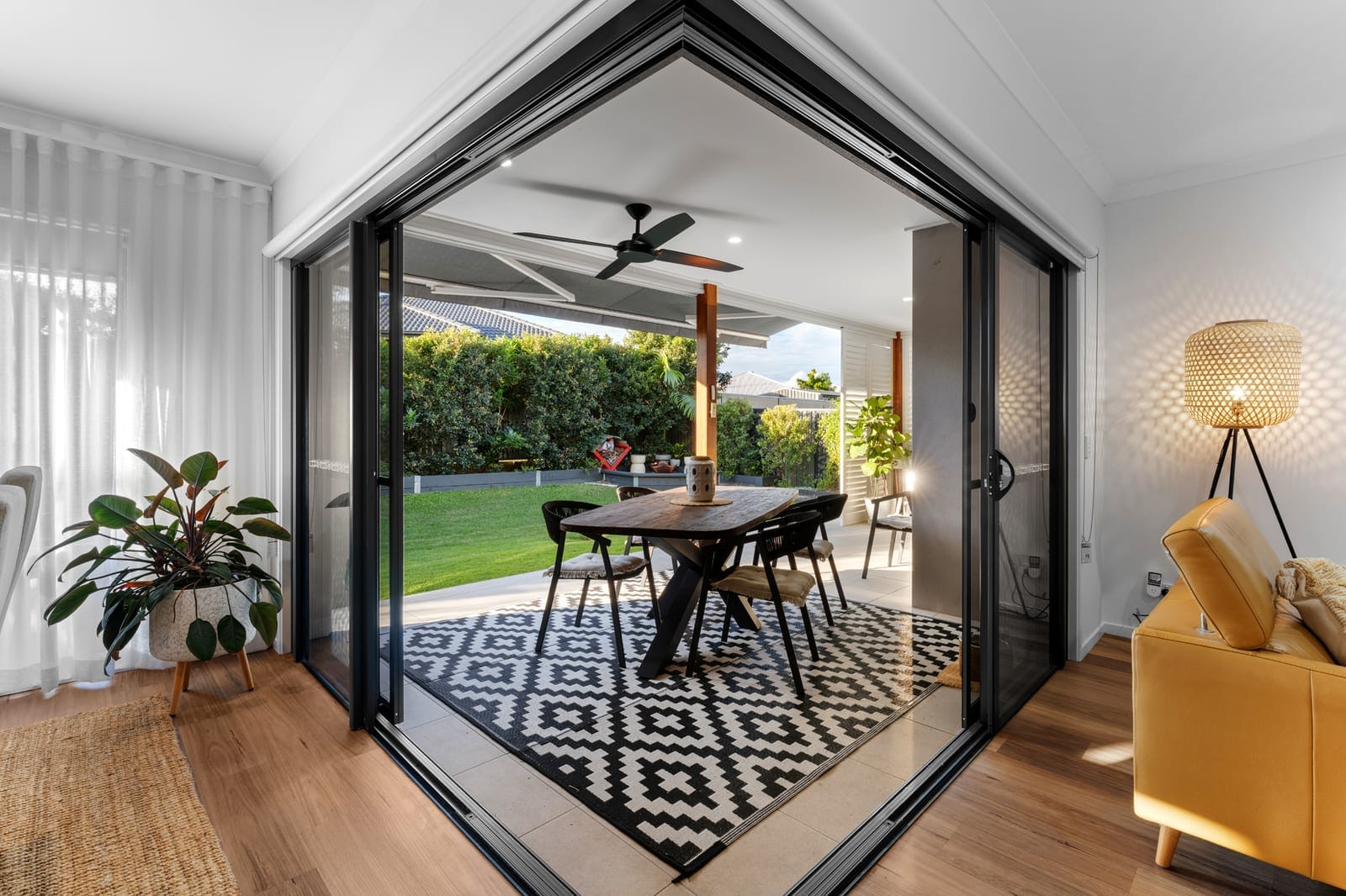 Contemporary Luxury Meets Peaceful Bushland Living