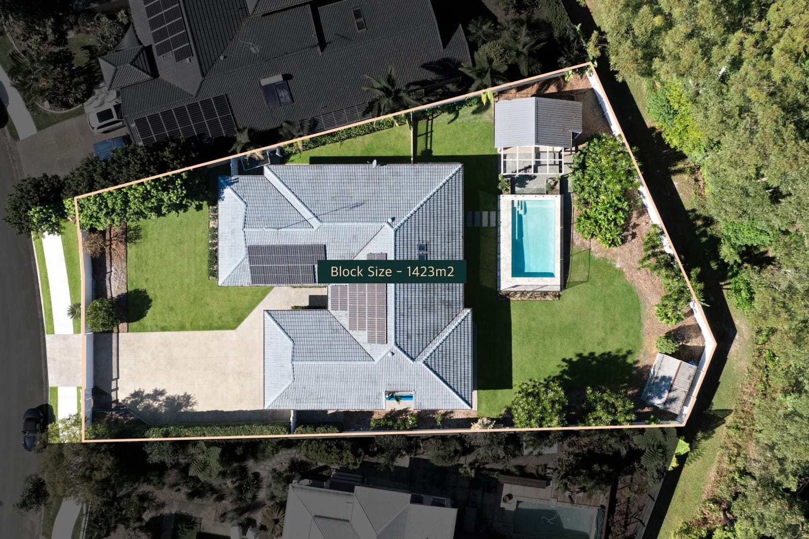 Renovated Resort-Style Family Living on 1,423m²