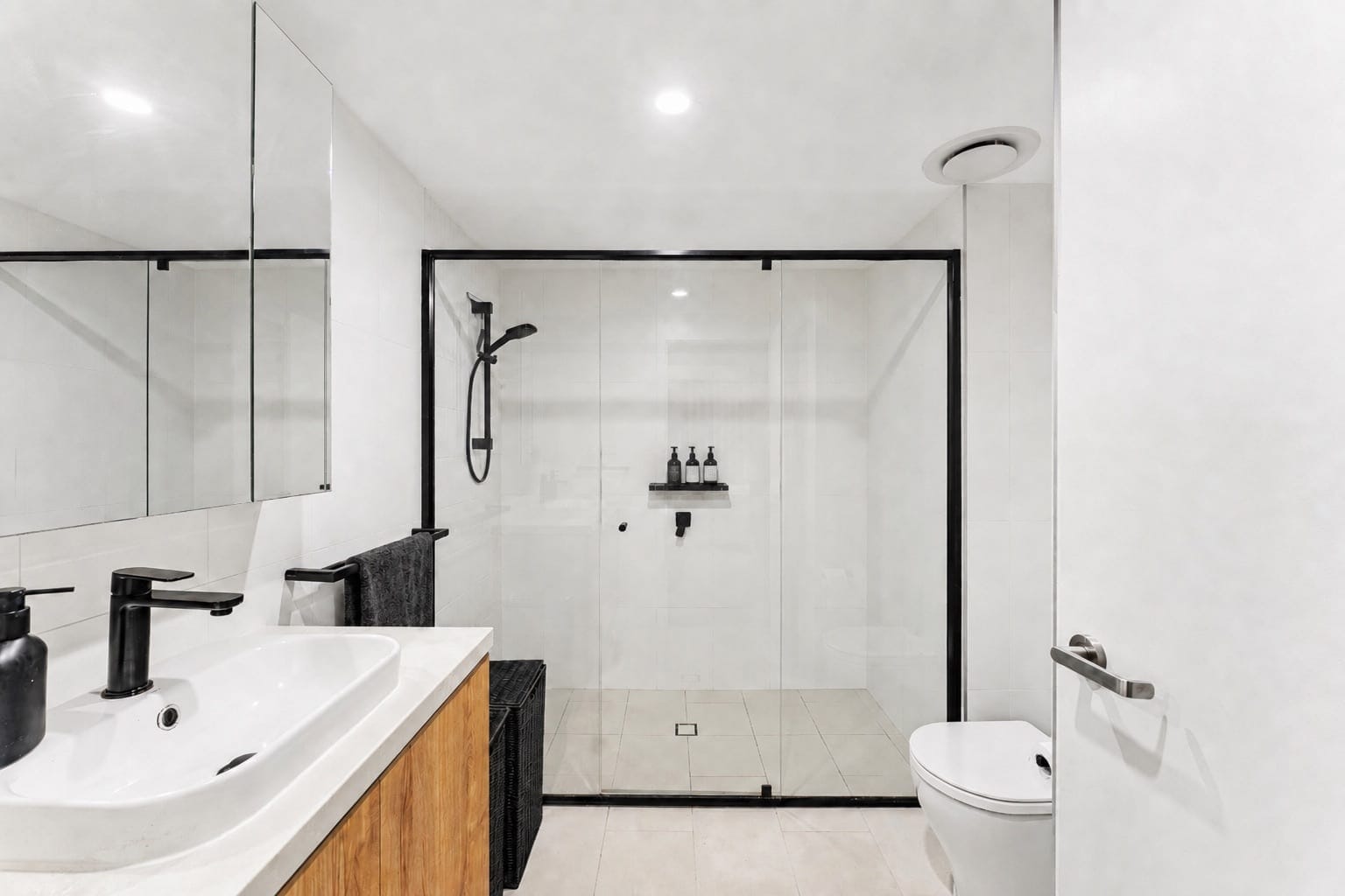 Modern Boutique Luxury in Blue Chip Cotton Tree