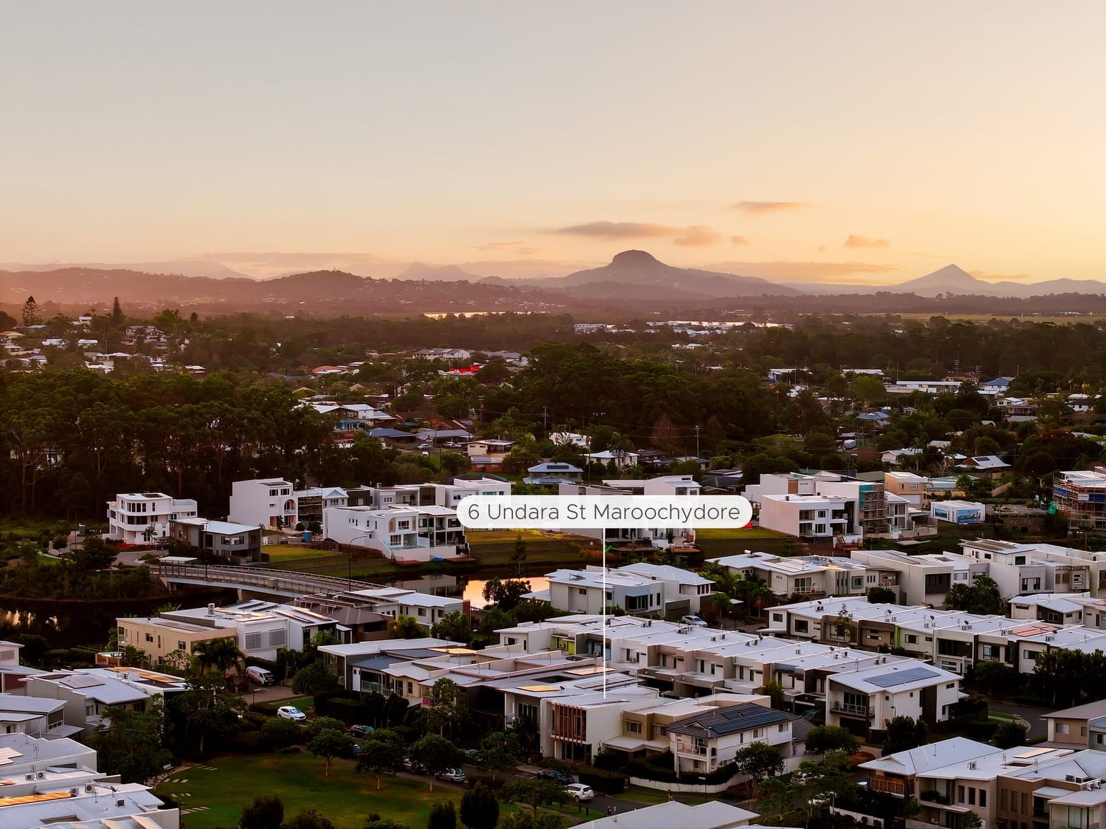 Sophisticated Parkside Living in the Heart of Sunshine Cove
