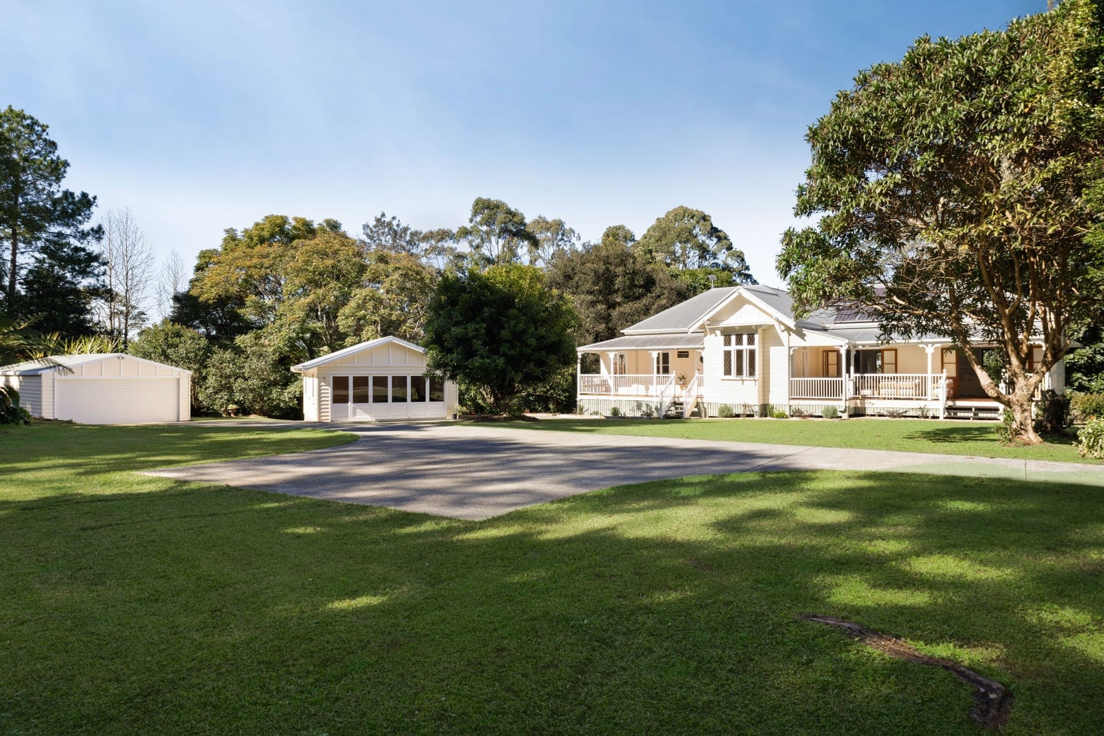 Montville Magic: Timeless Elegance & Grace, Parklike Grounds