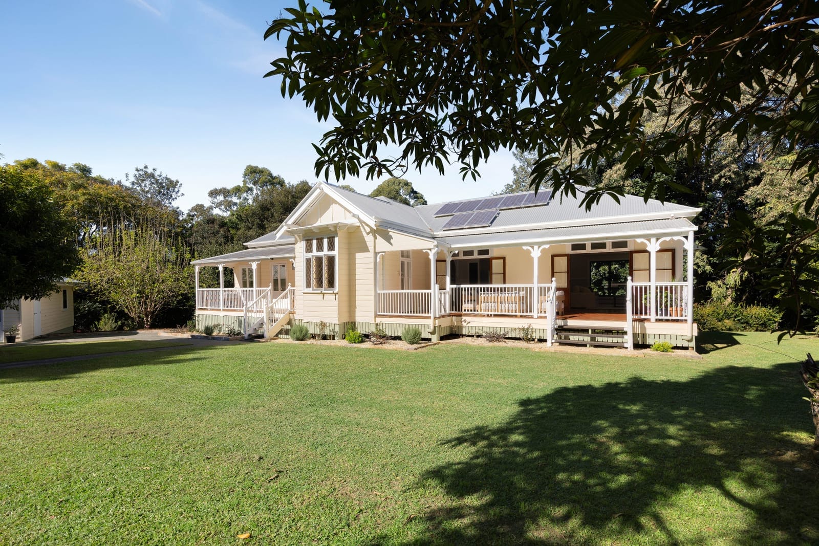 Montville Magic: Timeless Elegance & Grace, Parklike Grounds