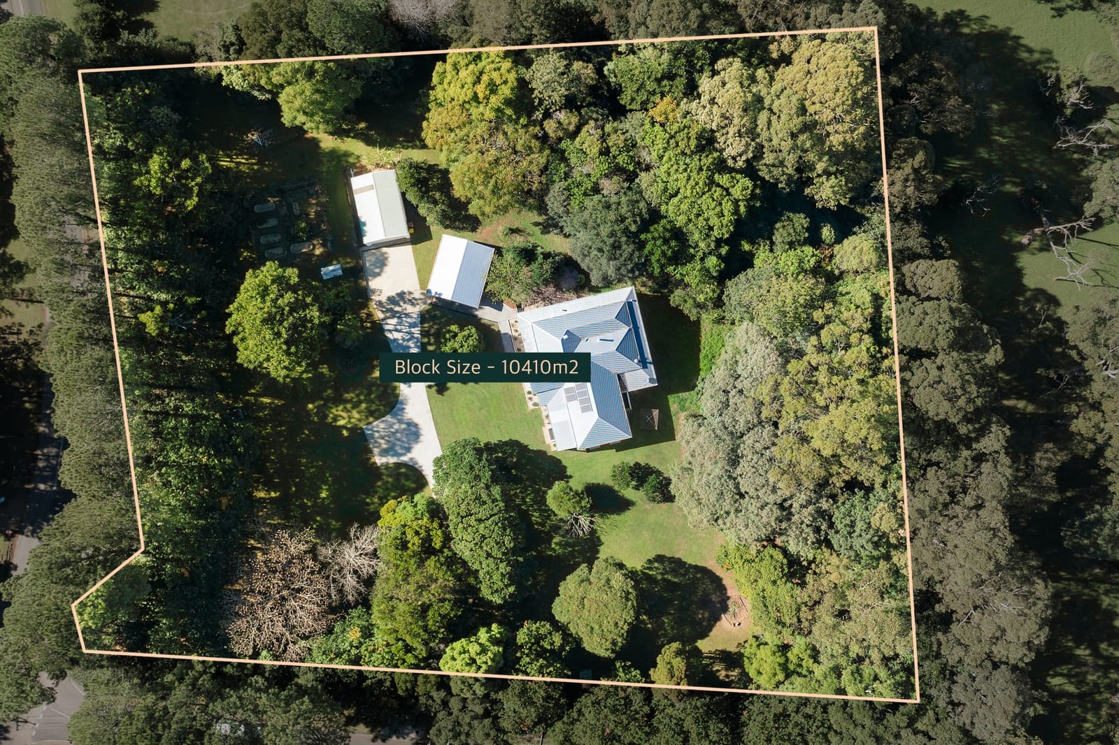 Montville Magic: Timeless Elegance & Grace, Parklike Grounds
