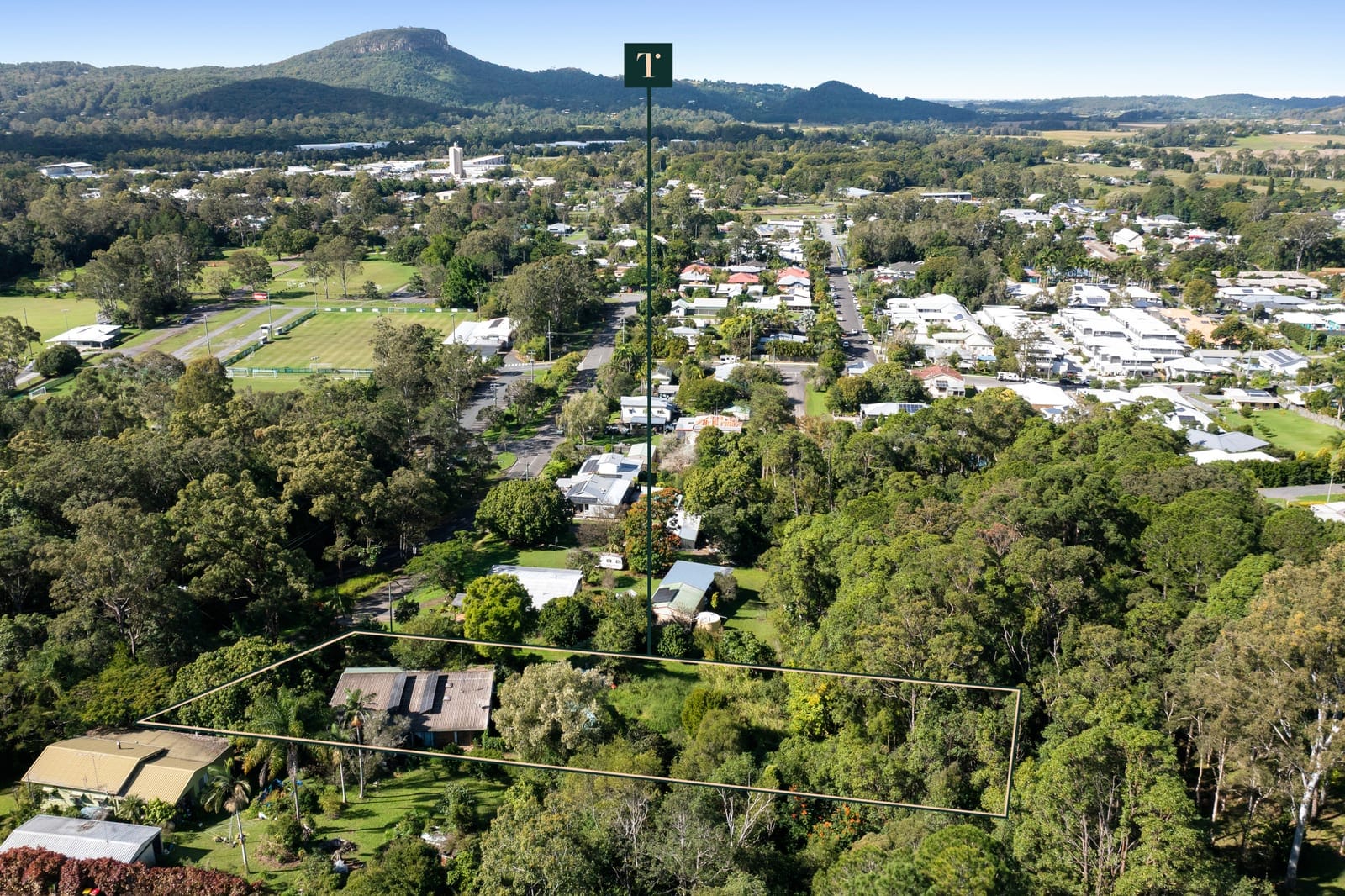 Rare 3,533m² Moments from Yandina