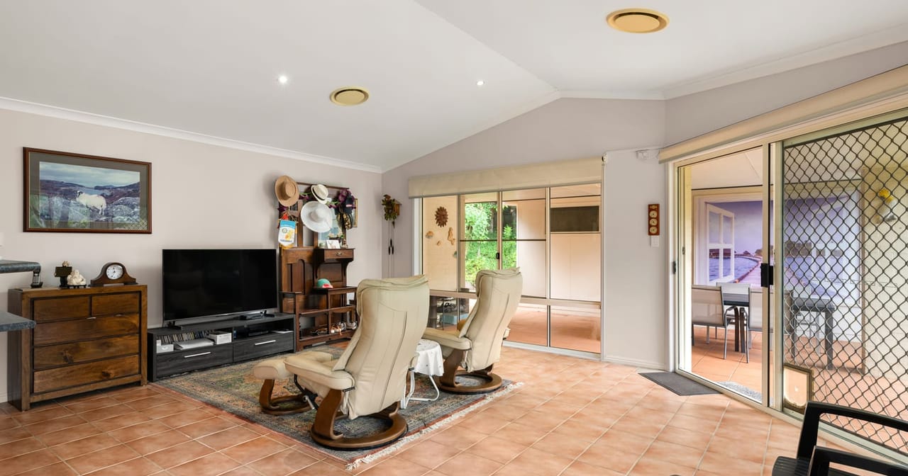 4 Heggys Court — photo 3