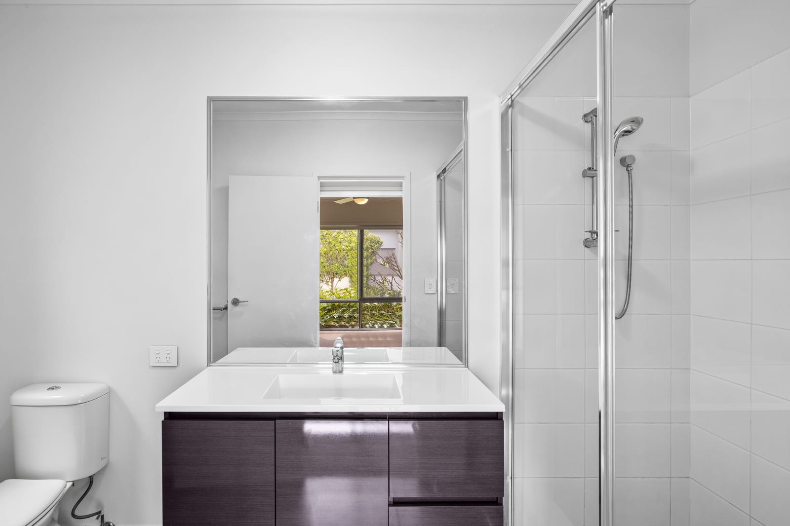 Peaceful Living with Nature at Your Back Door