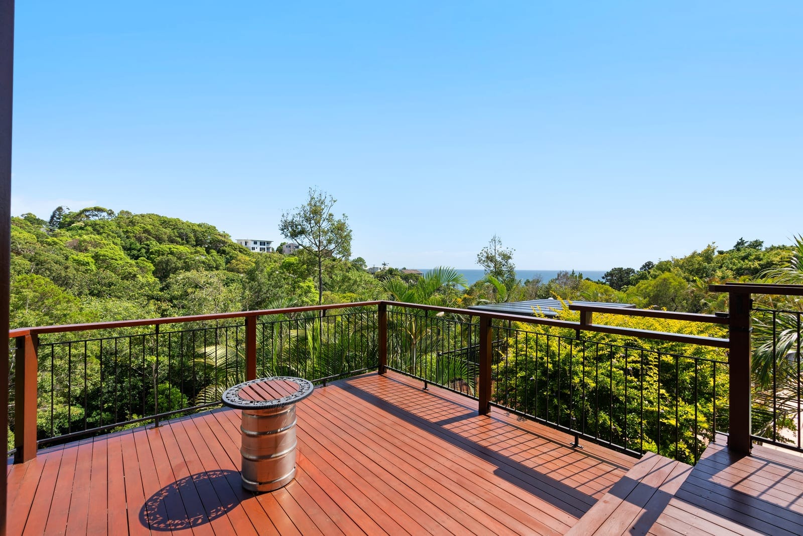 Elevated Retreat Moments from Coolum's Second Bay!