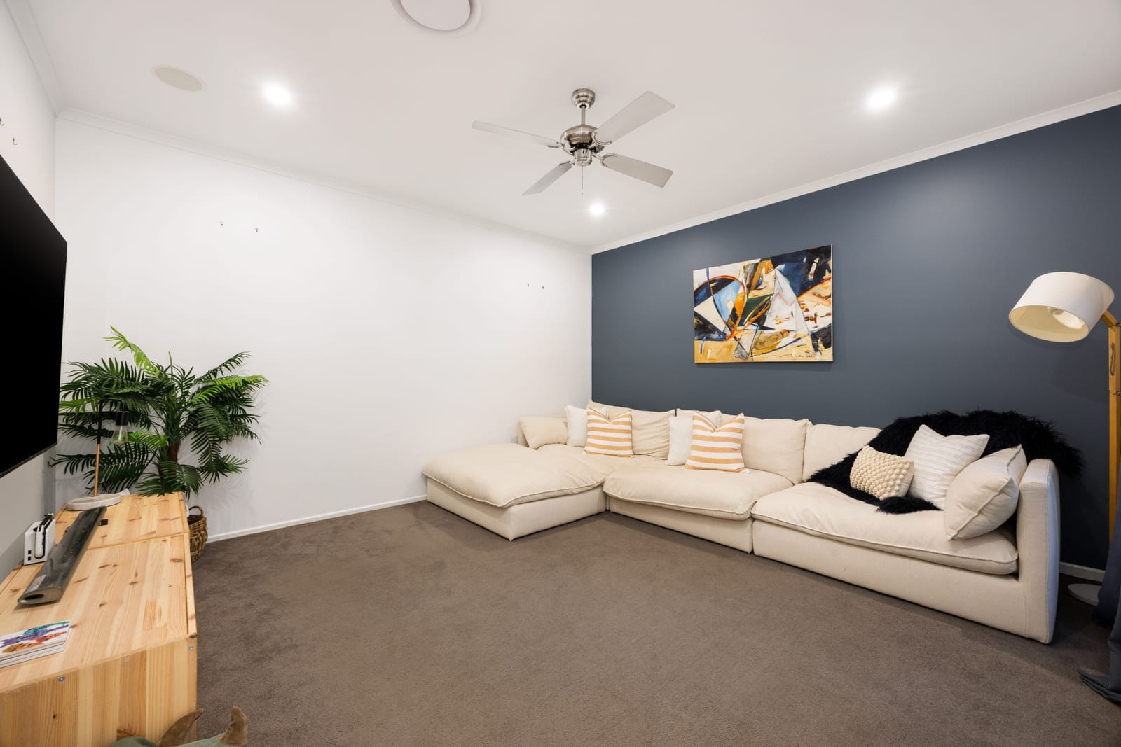 PRIVATE ACREAGE, DUAL LIVING & AN ENVIABLE PALMWOODS LIFESTYLE