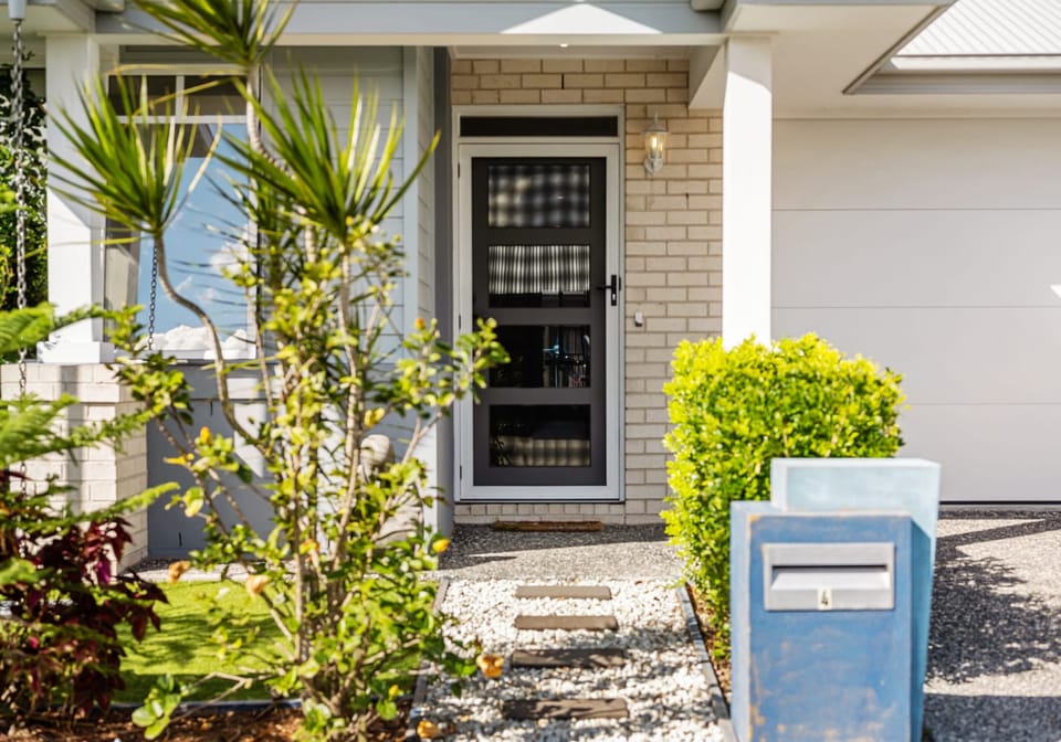 Modern Family Living with Pool in the Heart of Banya