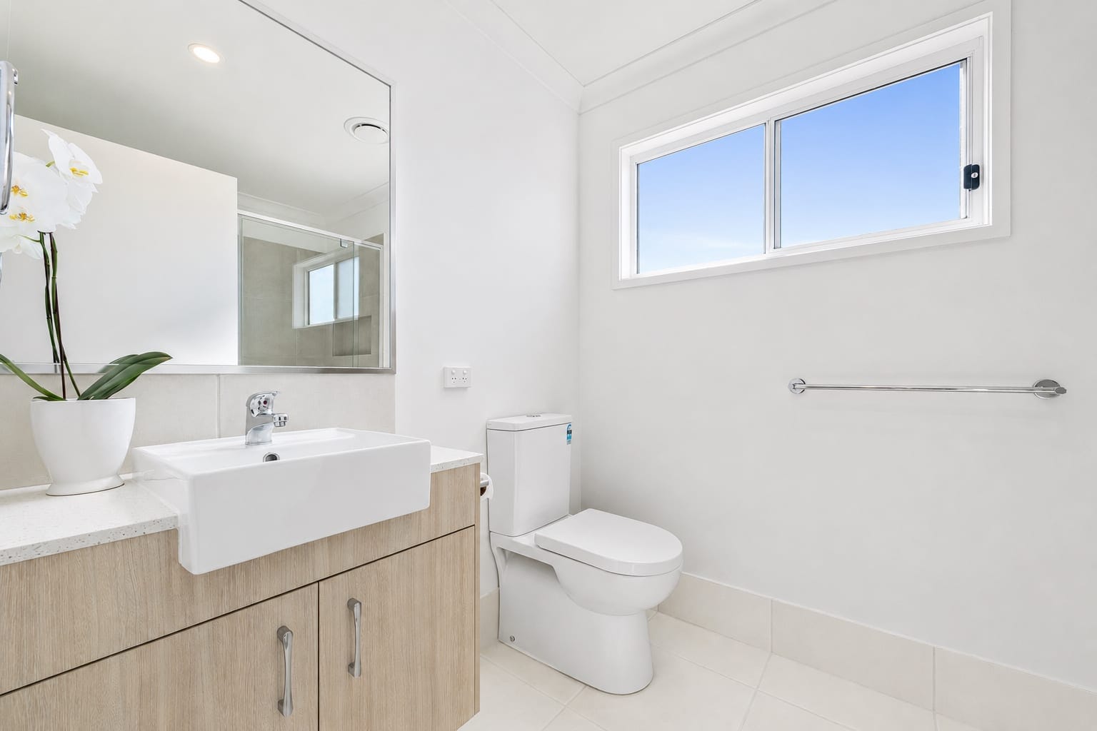 2 TARCUTTA LANE, NIRIMBA