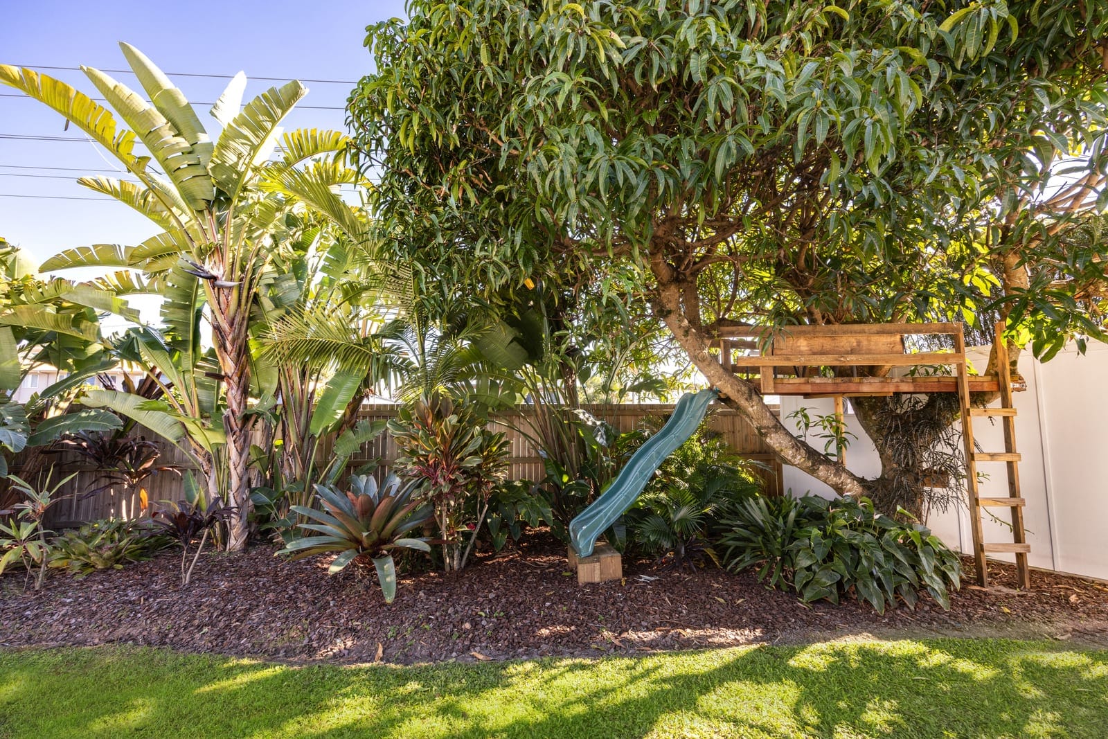 Sunlit Coastal Living Meets Thoughtful Functionality!