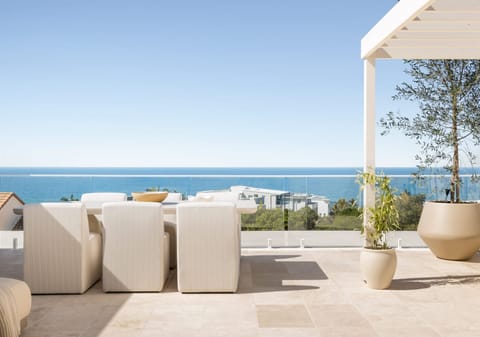 House-Sized Coastal Luxury with Private Rooftop and Pool