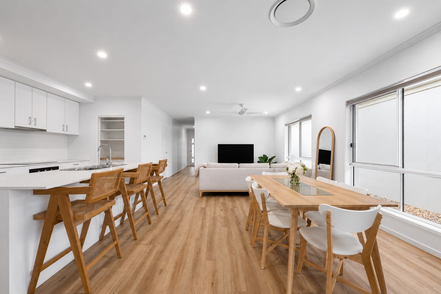 Contemporary Coastal Living at Its Finest