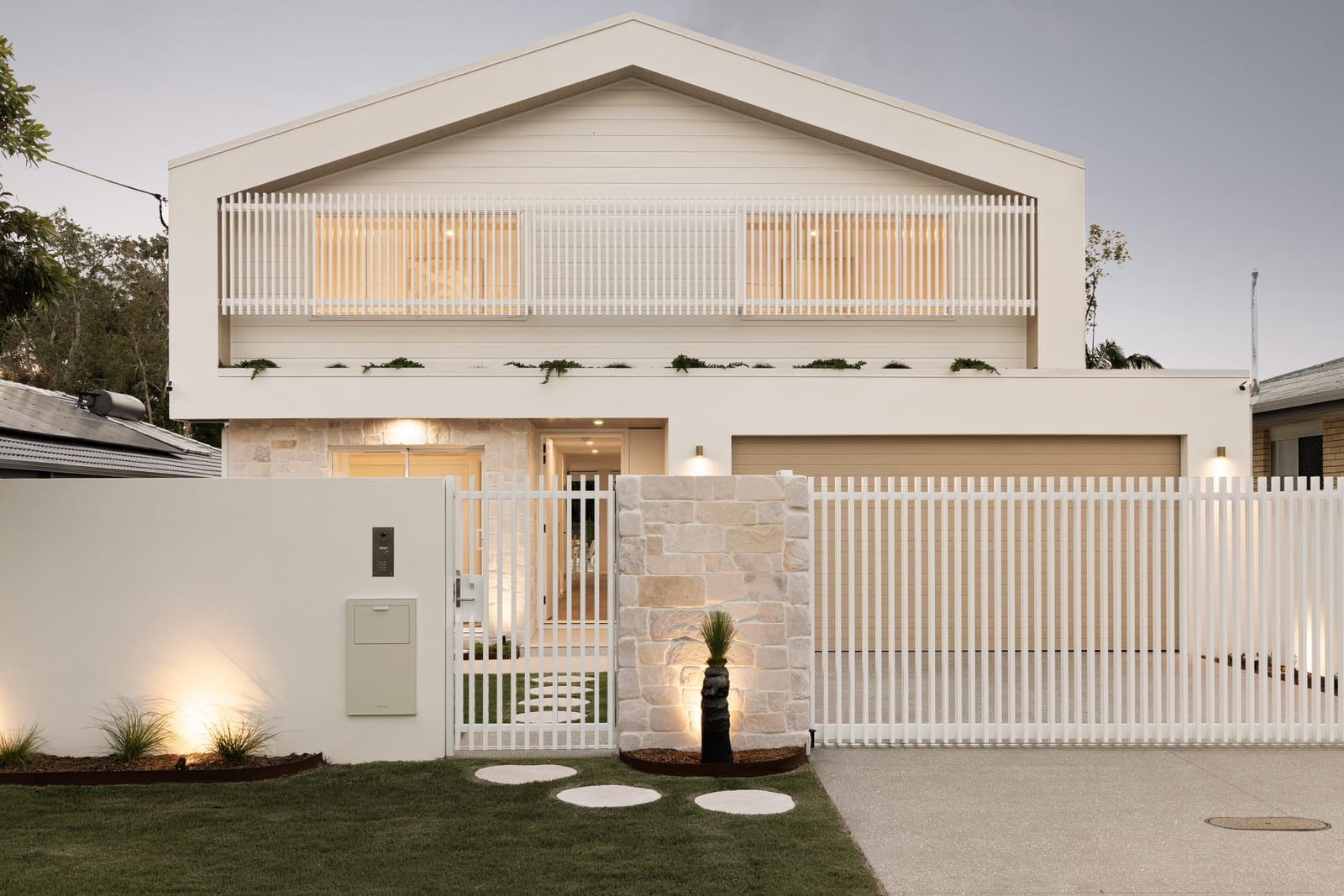 Elevated Coastal Luxe: Lifestyle & Location at its Most Golden