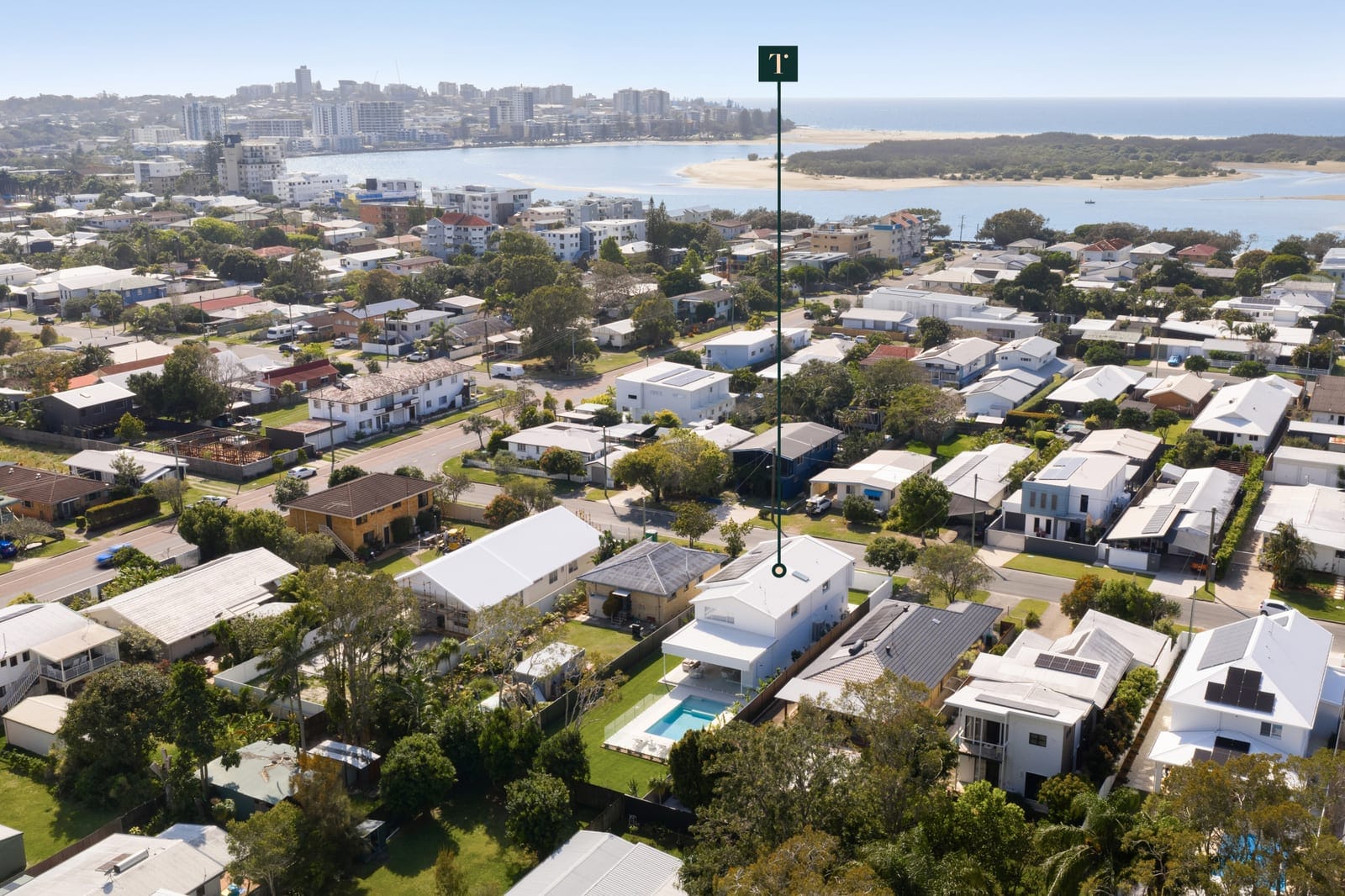 Elevated Coastal Luxe: Lifestyle & Location at its Most Golden